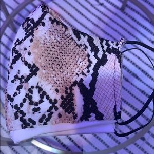 Snake skin face mask